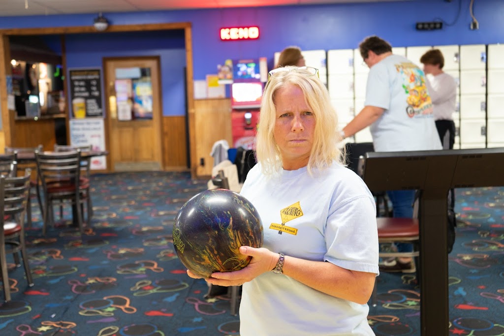 Shawnee Lanes | restaurant | 1680 N Bridge St, Chillicothe, OH 45601, USA | 7407733300 OR +1 740-773-3300