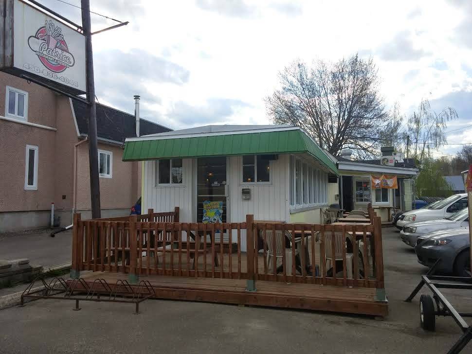 Chez Patrice Restaurant & Pizzeria | meal delivery | 390 Rue Montcalm, Berthierville, QC J0K 1A0, Canada | 4508364044 OR +1 450-836-4044