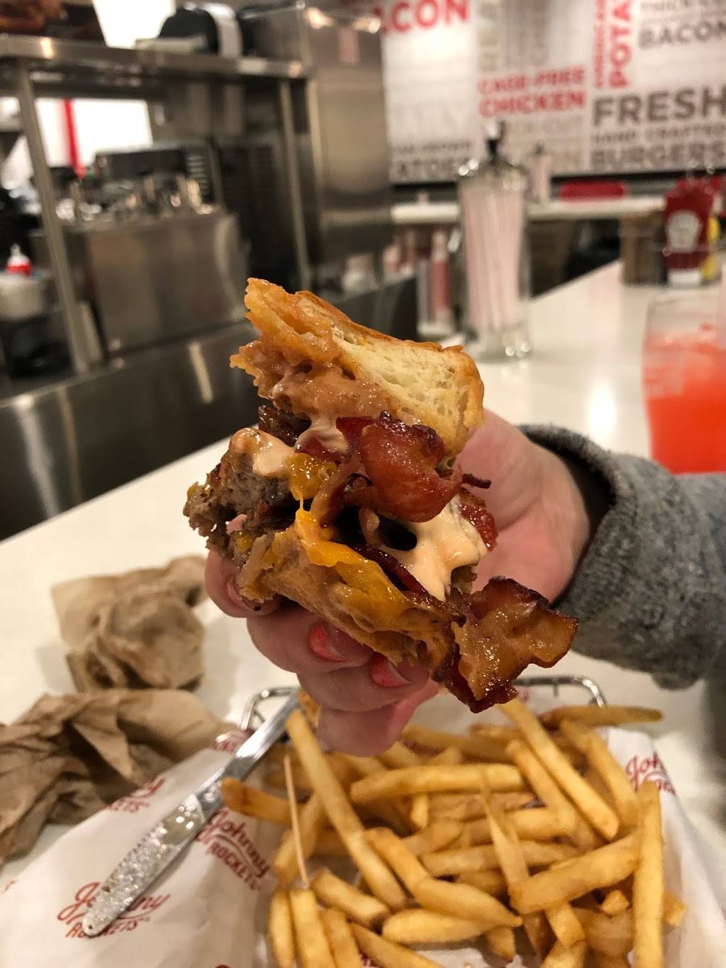 Johnny Rockets | restaurant | 5000 S Arizona Mills Cir #235, Tempe, AZ 85282, USA | 4807554024 OR +1 480-755-4024