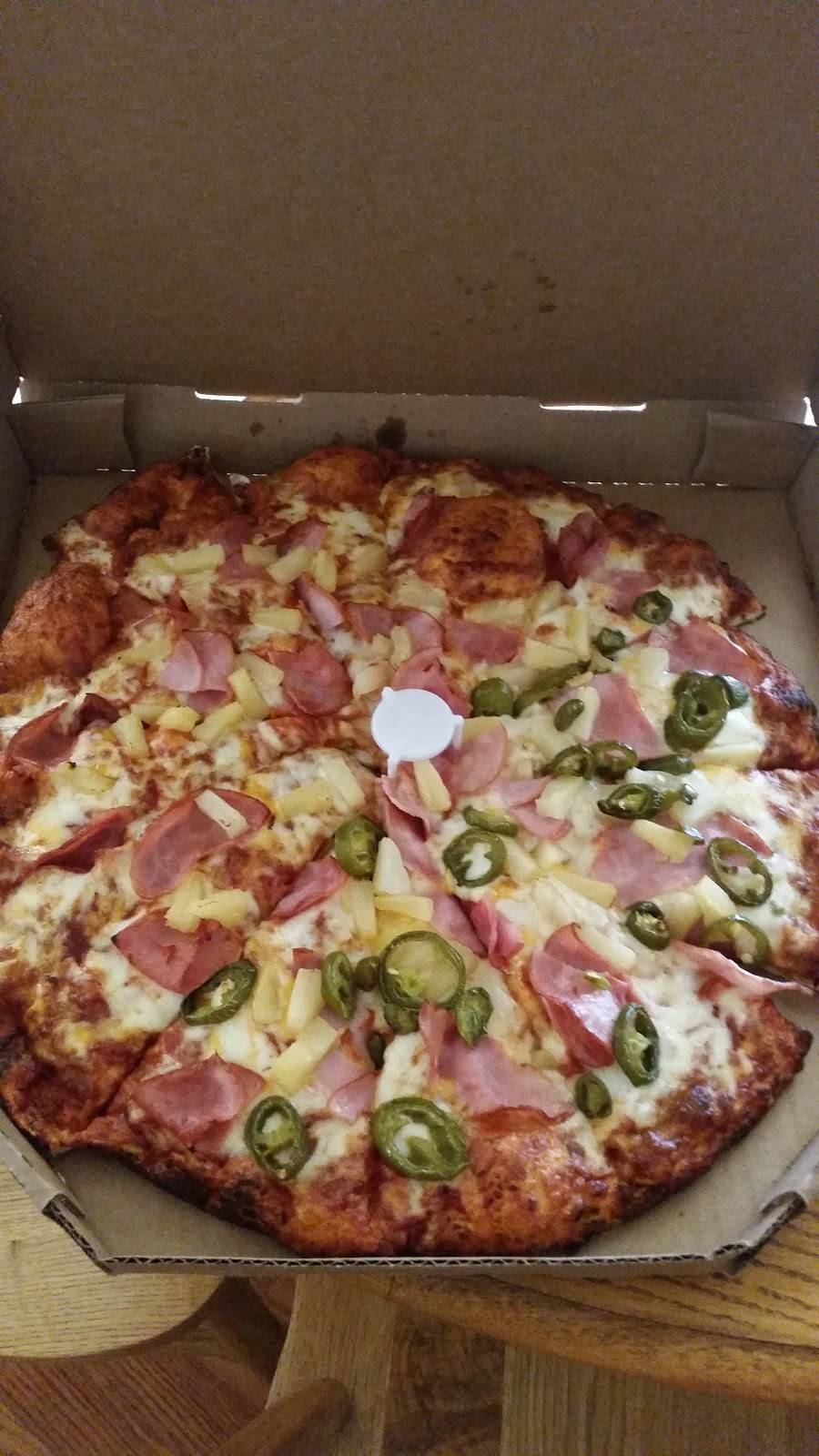 Round Table Pizza | meal delivery | 39202 10th St W, Palmdale, CA 93551, USA | 6612668570 OR +1 661-266-8570