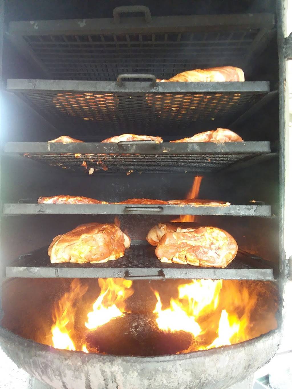 Big Pig Bar B Q | restaurant | 12420 Blue Star Hwy, Stony Creek, VA 23882, USA | 4342464000 OR +1 434-246-4000