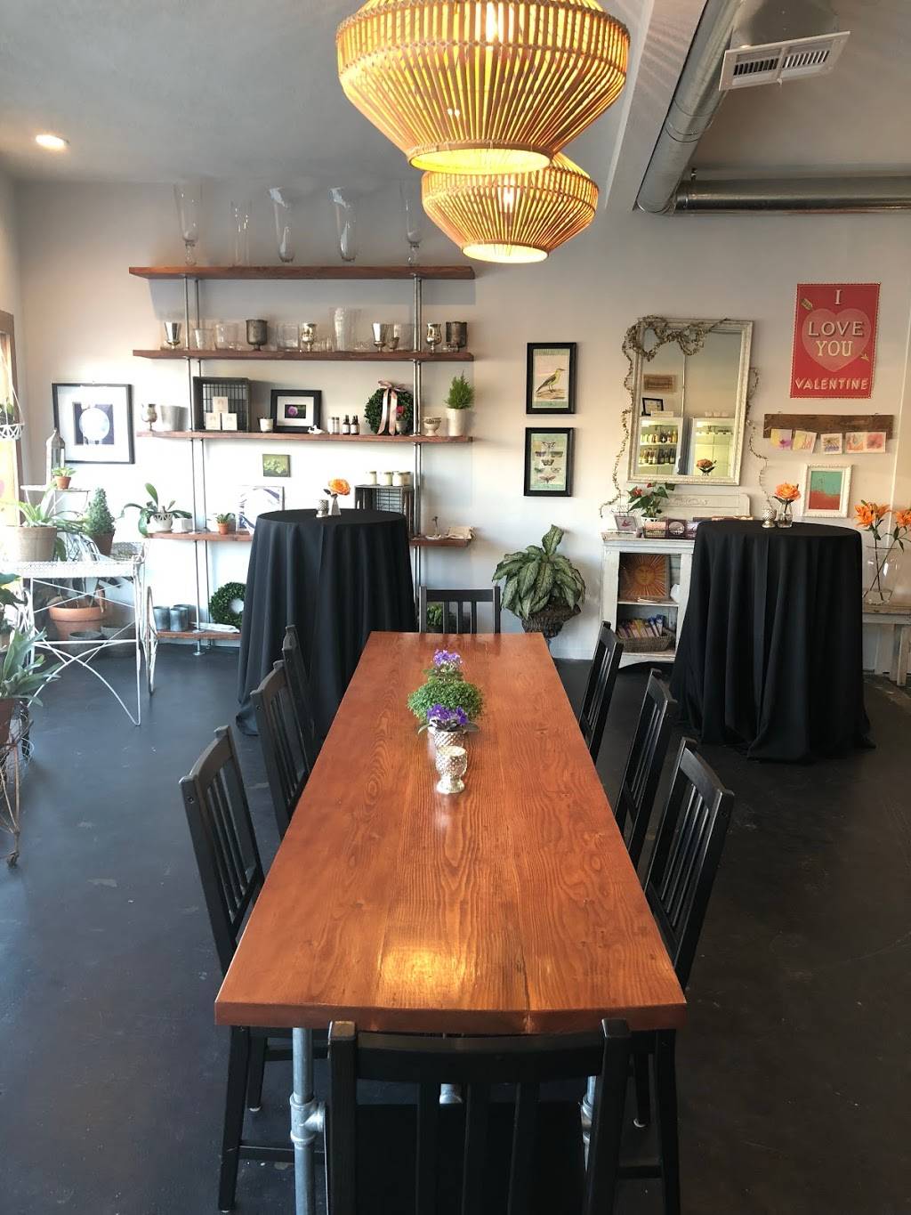 Ad Astra Market | meal takeaway | 5811 Johnson Dr, Mission, KS 66202, USA | 9132322397 OR +1 913-232-2397