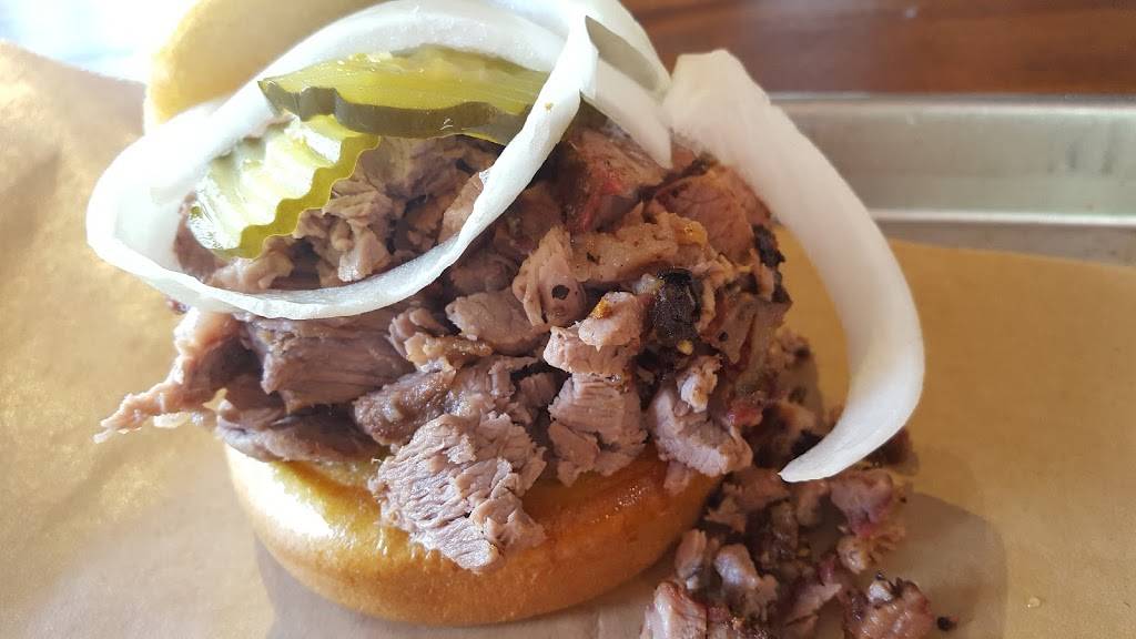 Dickeys Barbecue Pit | restaurant | 5125 Candlewood St, Lakewood, CA 90712, USA | 5627324013 OR +1 562-732-4013