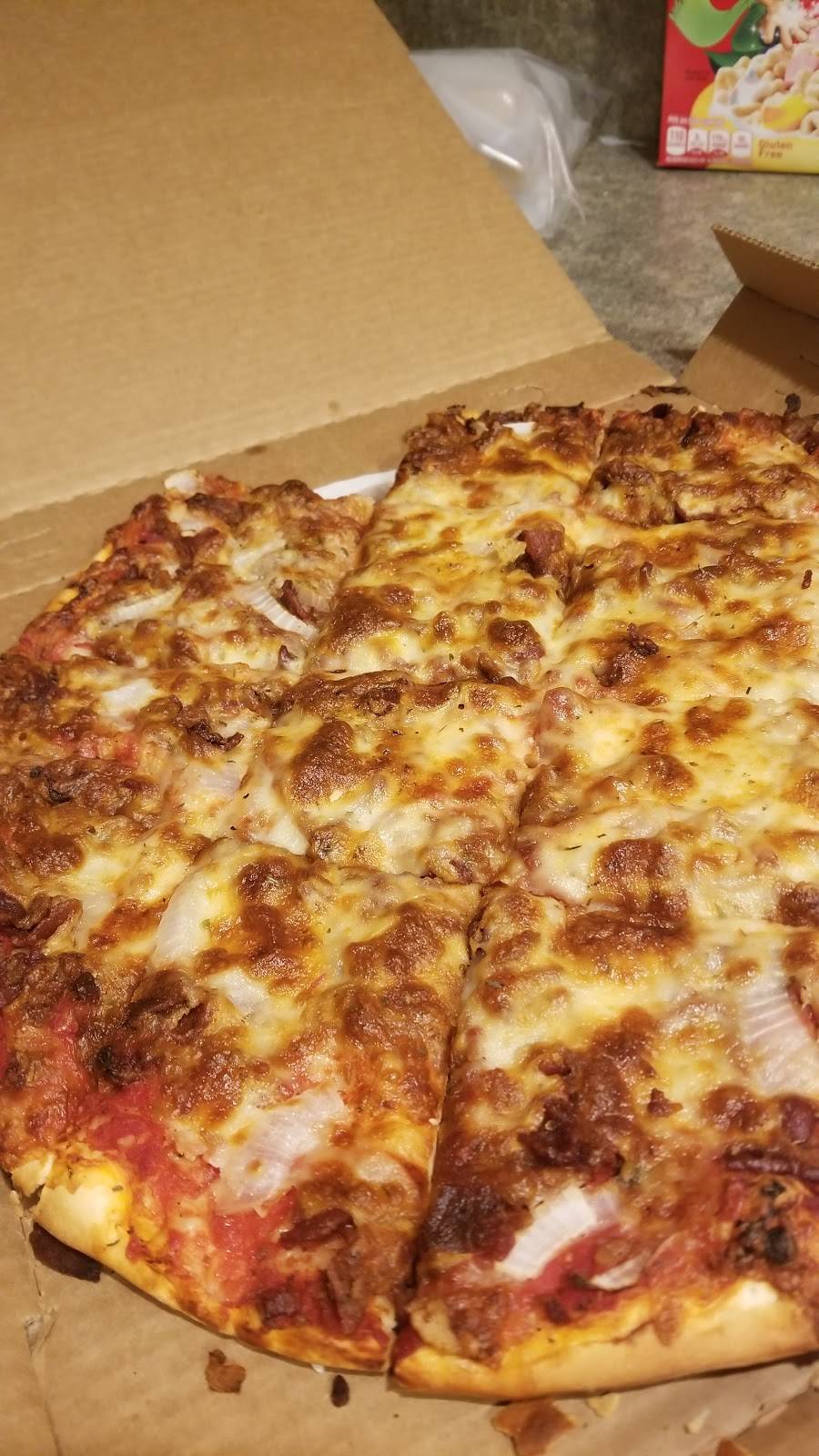 Buddyz Pizza | restaurant | 1138 N Green St, McHenry, IL 60050, USA | 8153631010 OR +1 815-363-1010