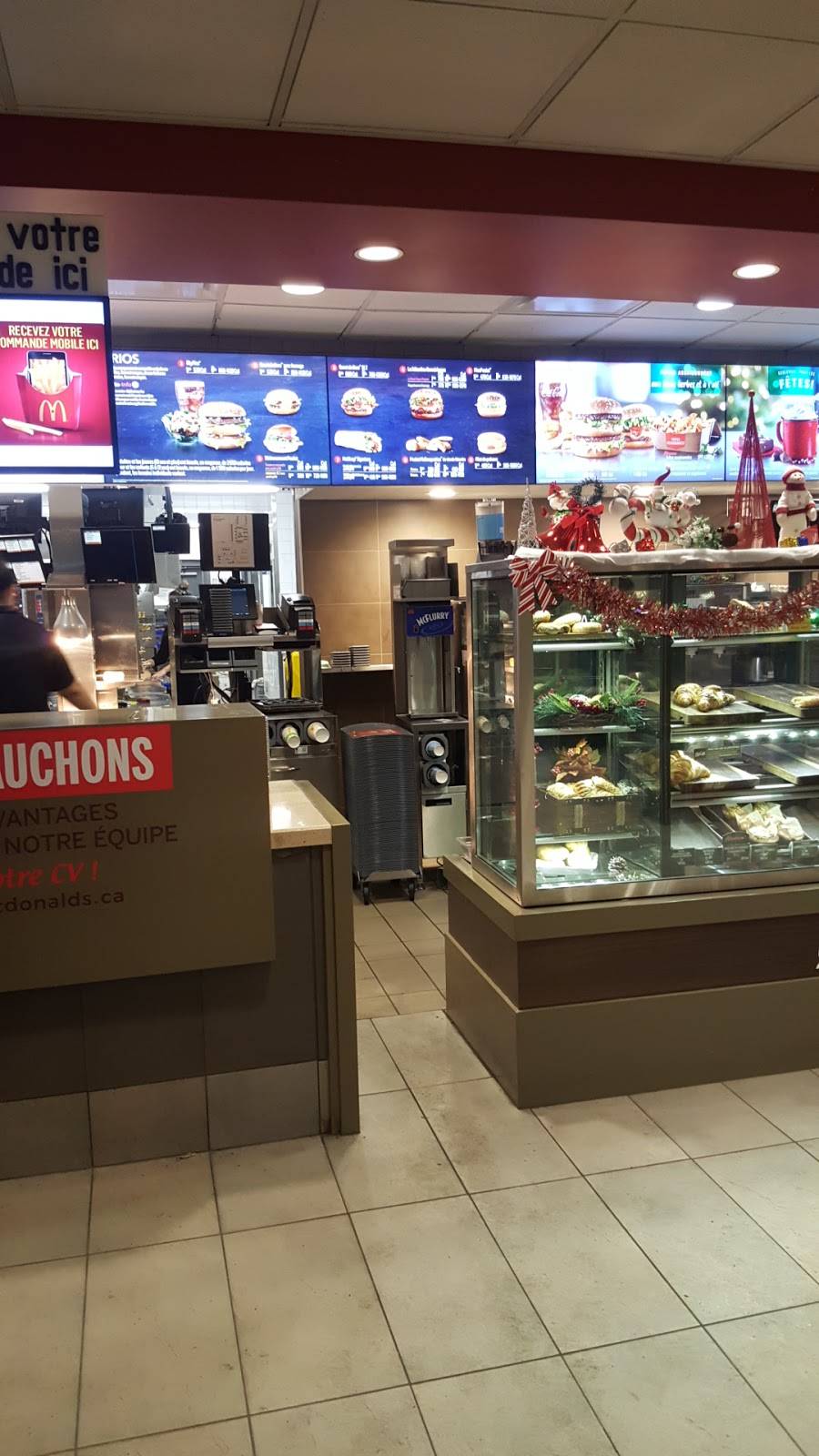 McDonalds | cafe | 8925 Boulevard Lacroix, Saint-Georges, QC G5Y 5E2, Canada | 4182272777 OR +1 418-227-2777