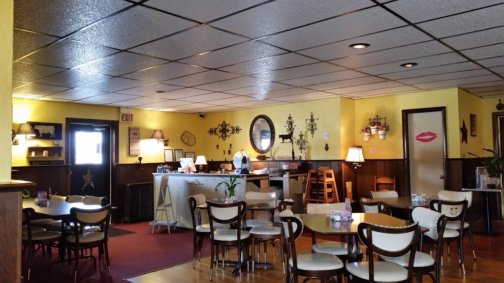 Cheetah Bs | restaurant | 2099 N Fork Hwy, Petersburg, WV 26847, USA | 6818920345 OR +1 681-892-0345