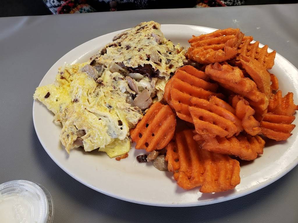 Lady Dis Diner | restaurant | 630 N Kingshighway St, St Charles, MO 63301, USA | 6369164442 OR +1 636-916-4442