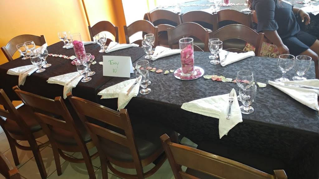 Freddys Kitchen | restaurant | 2515 Hurontario St, Mississauga, ON L5A 2G4, Canada | 9058483733 OR +1 905-848-3733