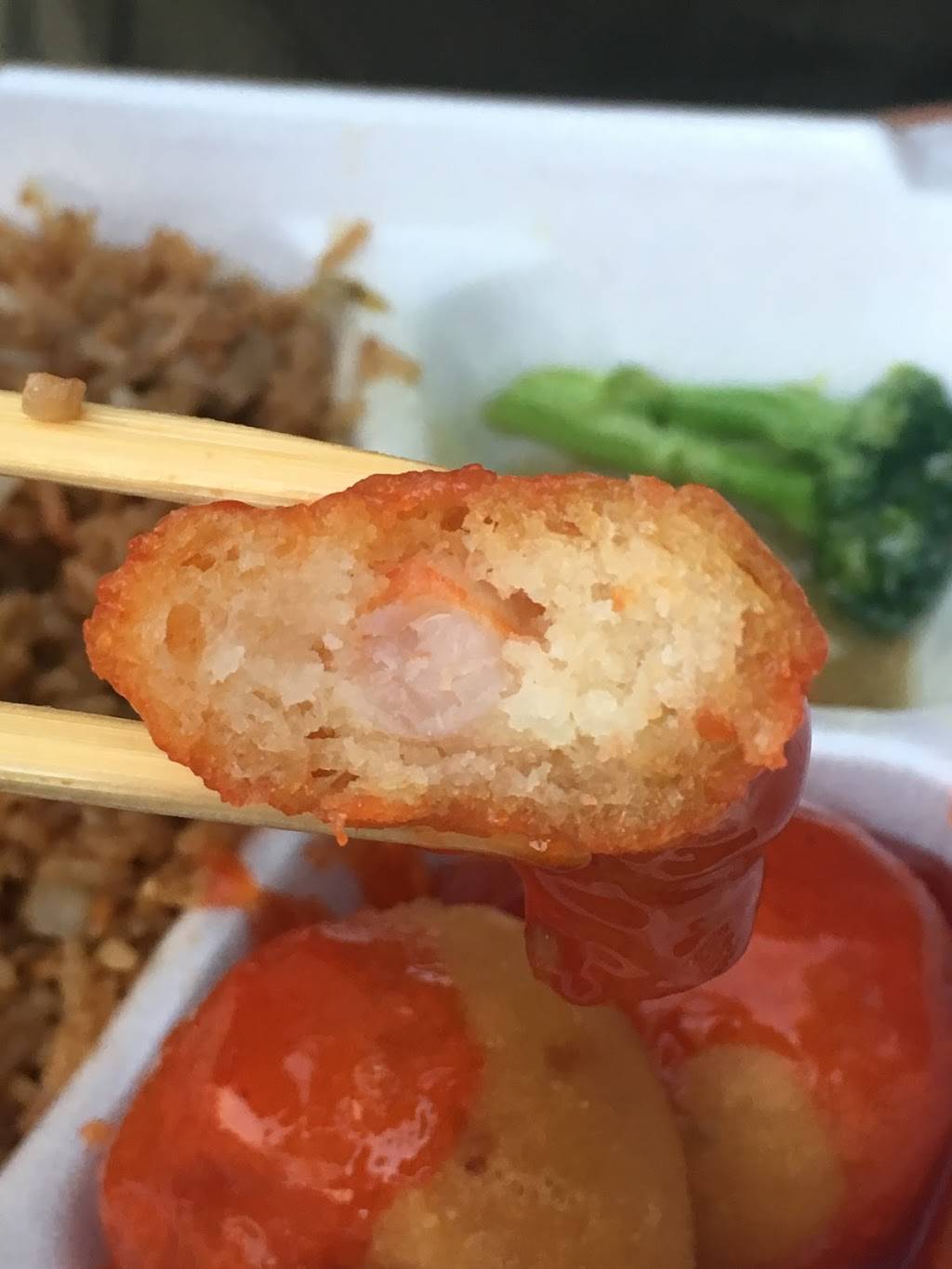 Red Chopstix | restaurant | 190 Pelham Rd, St. Catharines, ON L2S 1W6, Canada | 9056828881 OR +1 905-682-8881