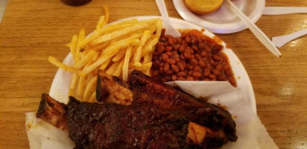 Grams BBQ | restaurant | 3527 Main St, Riverside, CA 92501, USA | 9517828219 OR +1 951-782-8219