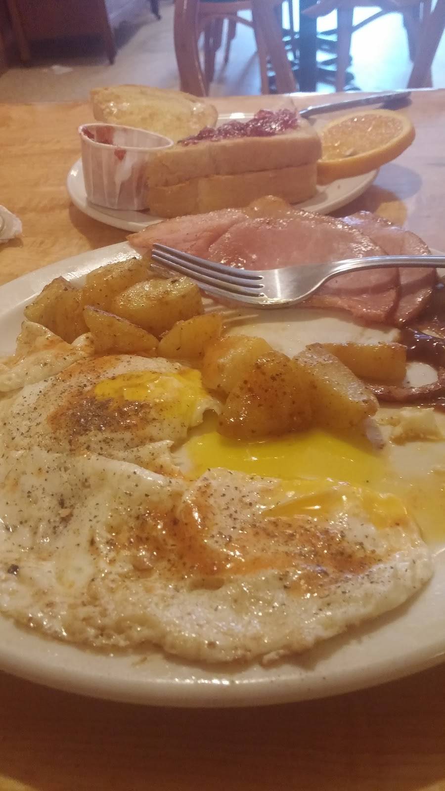 The Dutch Oven | restaurant | 7 King St W, Cobourg, ON K9A 2L8, Canada | 9053722263 OR +1 905-372-2263