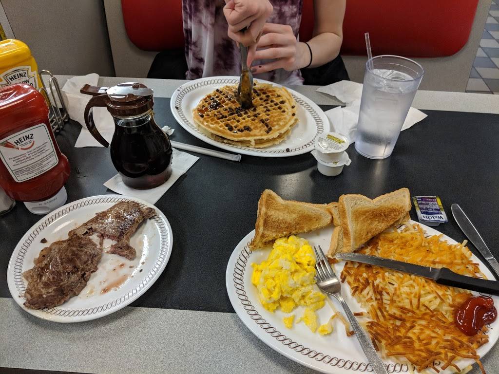 Waffle House | meal takeaway | 2740 Richmond Rd, Lexington, KY 40517, USA | 8592664919 OR +1 859-266-4919