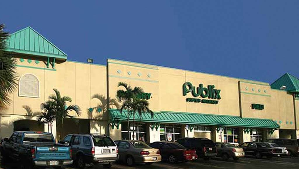 Young Circle Shopping Center | shopping mall | 100-1735 E Young Cir, Hollywood, FL 33020, USA | 3059471664 OR +1 305-947-1664