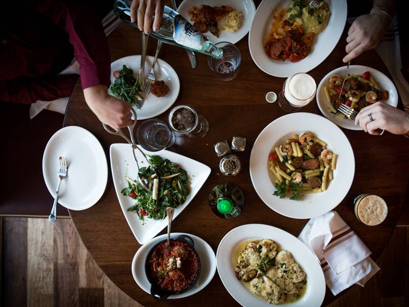 Pietros Italian | meal takeaway | 1714 Walnut St, Philadelphia, PA 19103, USA | 2157358090 OR +1 215-735-8090