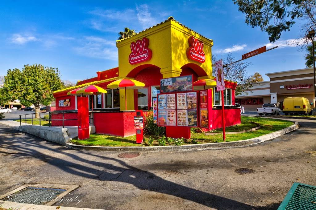 Wienerschnitzel | restaurant | 10056 Sierra Ave, Fontana, CA 92335, USA | 9094287669 OR +1 909-428-7669