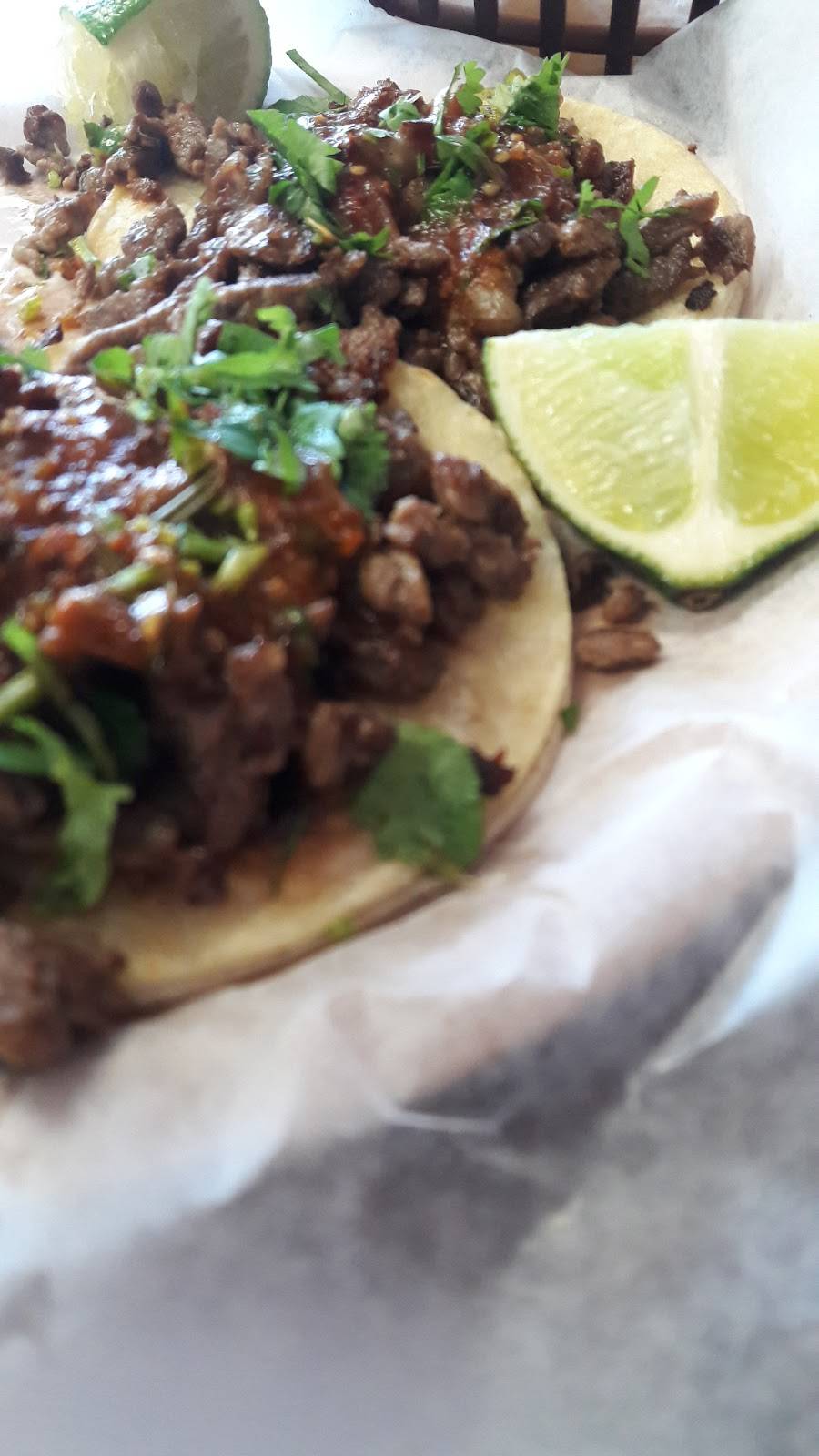 Morelias | restaurant | 106 E Las Palmas Ave, Patterson, CA 95363, USA | 2098943655 OR +1 209-894-3655