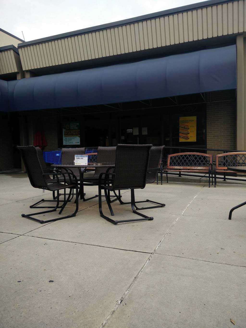 Subway | restaurant | Naval Exchange 3rd Ave, Millington, TN 38053, USA | 9018720671 OR +1 901-872-0671