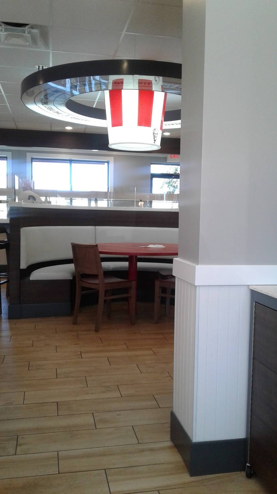 KFC | restaurant | 1920 N Roan St, Johnson City, TN 37601, USA | 4232834350 OR +1 423-283-4350