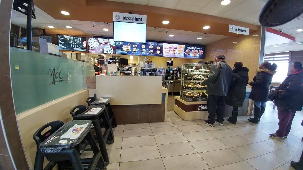 McDonalds | cafe | 299 Wayne Gretzky Pkwy, Brantford, ON N3R 8A5, Canada | 5197581010 OR +1 519-758-1010