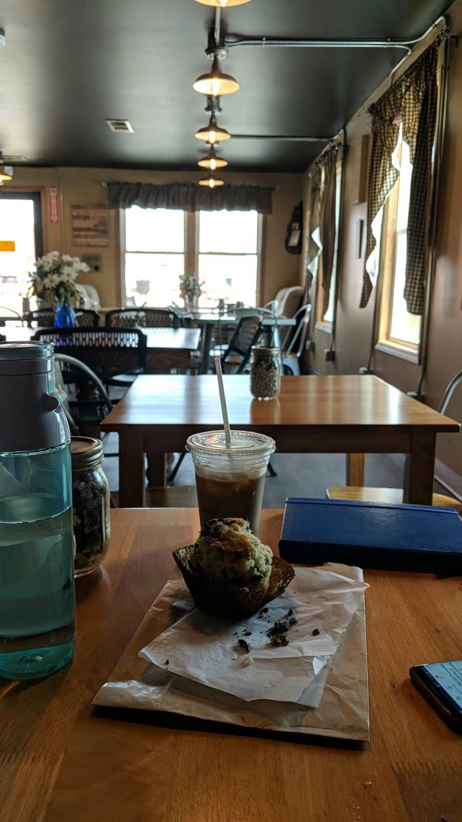 Crave Coffee & Cafe | cafe | 601 Dewitt Ave, Mattoon, IL 61938, USA | 2172951027 OR +1 217-295-1027