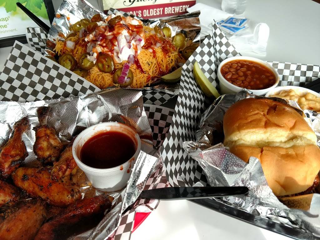 Combs BBQ Central | restaurant | 2223 Central Ave, Middletown, OH 45044, USA | 5138492110 OR +1 513-849-2110