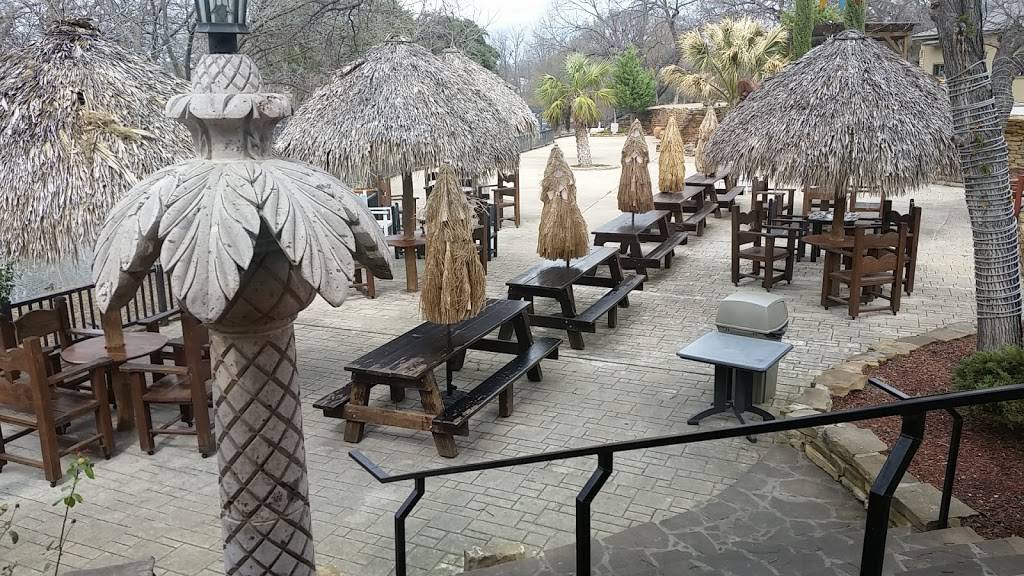 Alfredos Mexican Restaurant | restaurant | 2202 US-281, Lampasas, TX 76550, USA | 5125564447 OR +1 512-556-4447