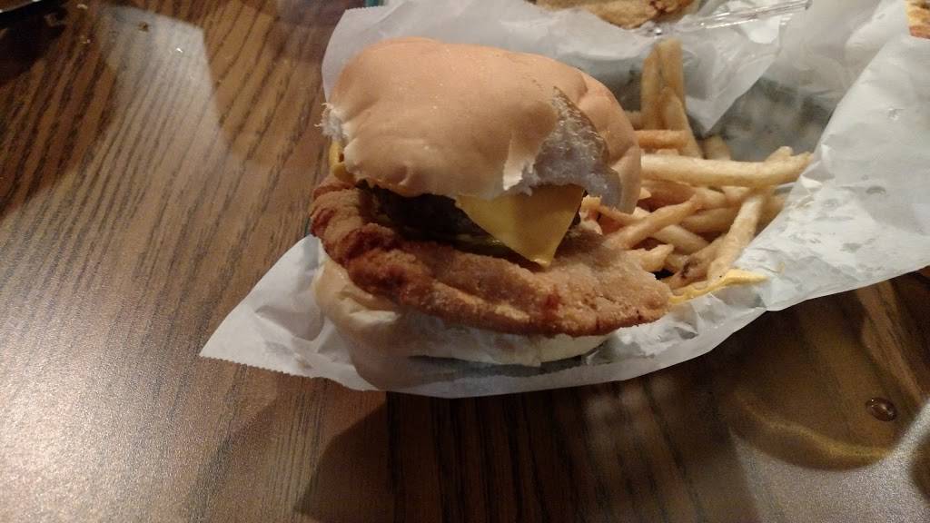 Sip-N-Snack | restaurant | 10 N 4250th Rd, Mendota, IL 61342, USA | 8155397525 OR +1 815-539-7525