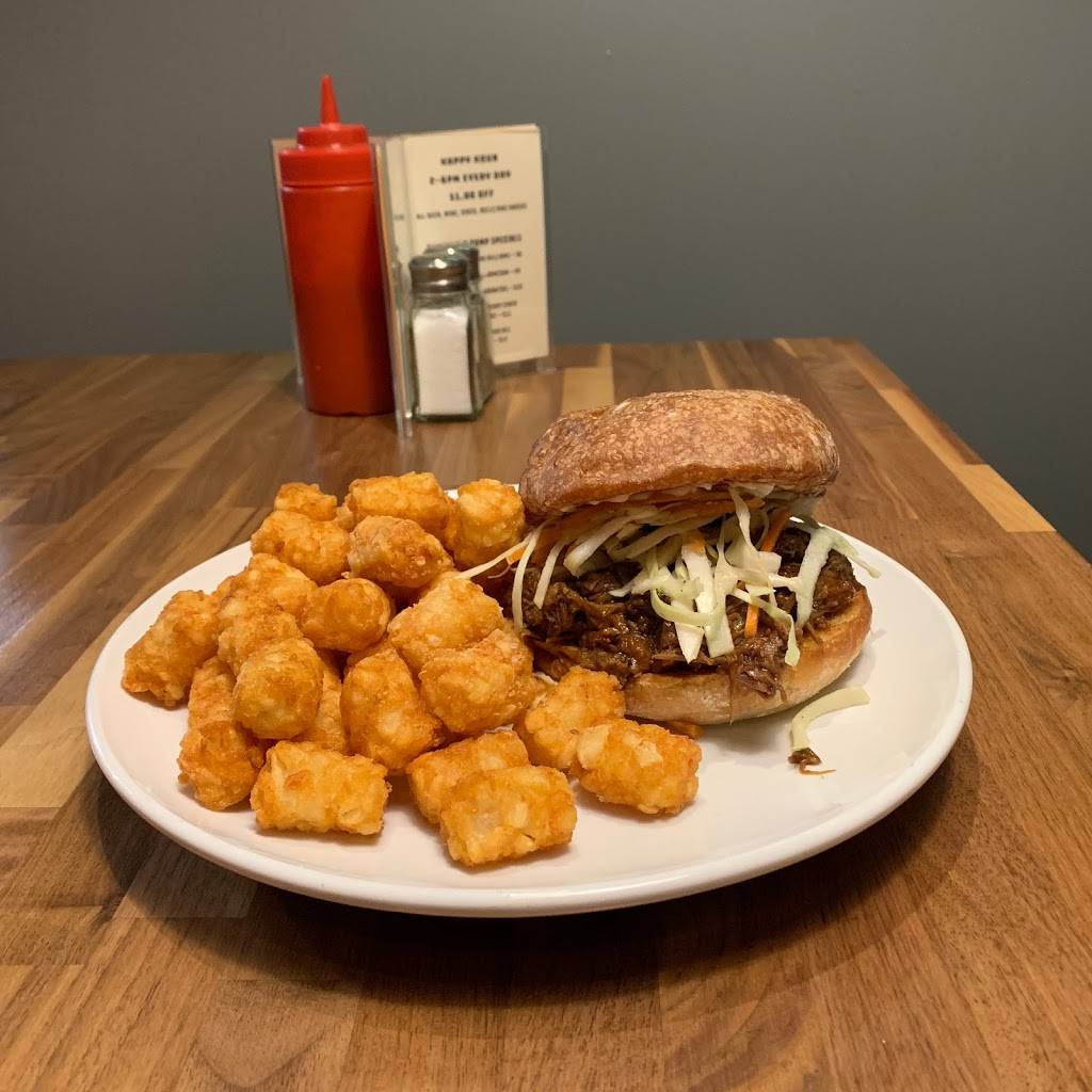 Uncle Eddies Public House - All Ages Welcome | restaurant | 8601 14th Ave S, Seattle, WA 98108, USA | 2066863254 OR +1 206-686-3254