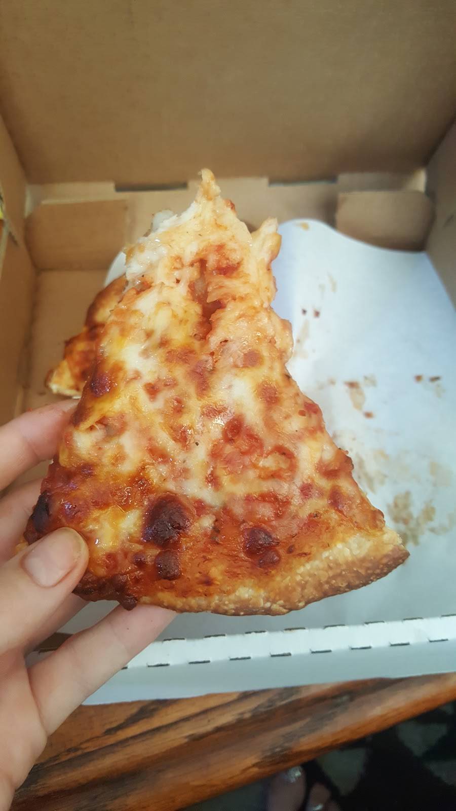 Joe Des Pizzeria | restaurant | 3329 Fulton Rd, Cleveland, OH 44109, USA | 2166611990 OR +1 216-661-1990