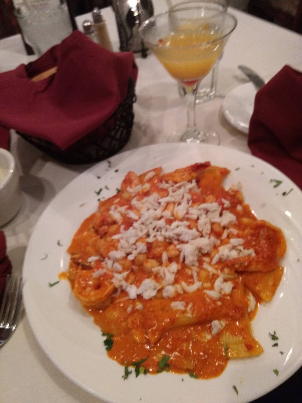 La Piazza Italian Restaurant & Grill | restaurant | 324 E Main St, Middletown, DE 19709, USA | 3024495380 OR +1 302-449-5380