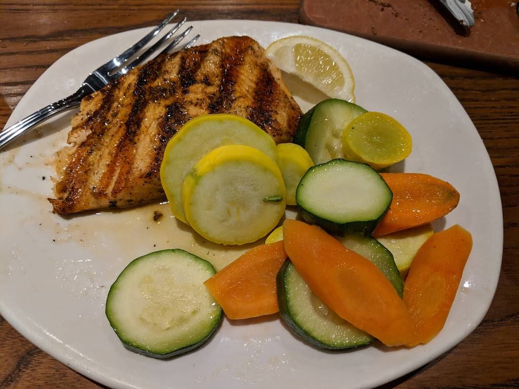 Outback steakhouse wabash, springfield illinois | restaurant | 2590 Wabash Ave, Springfield, IL 62704, USA | 2175232815 OR +1 217-523-2815