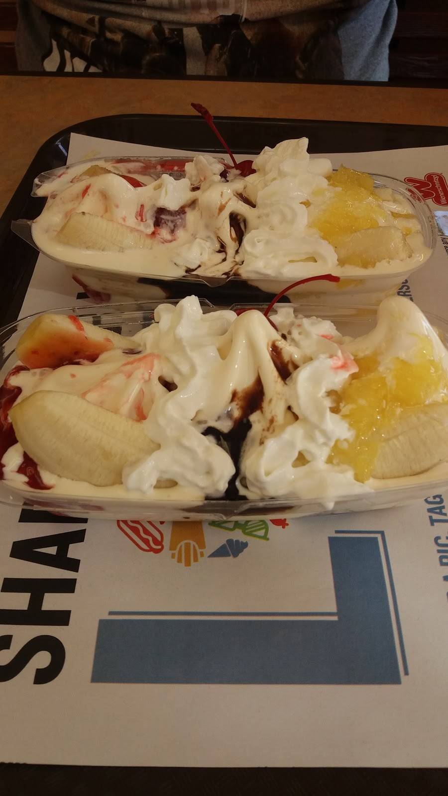 Wienerschnitzel | restaurant | 11076 Coloma Rd, Rancho Cordova, CA 95670, USA | 9166310018 OR +1 916-631-0018