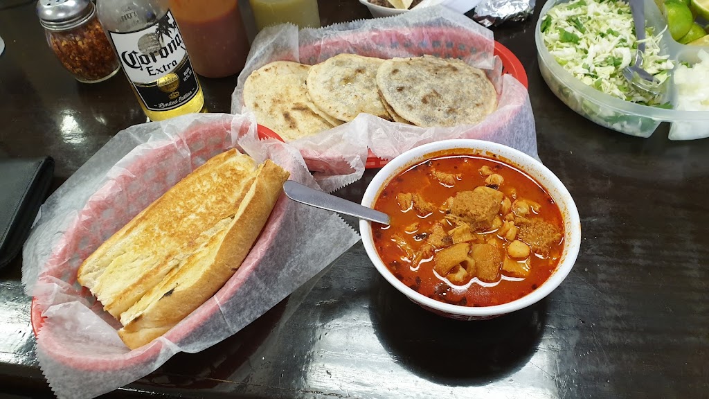 El Rancho | restaurant | 2801 N Broadway, Wichita, KS 67219, USA | 3168388252 OR +1 316-838-8252