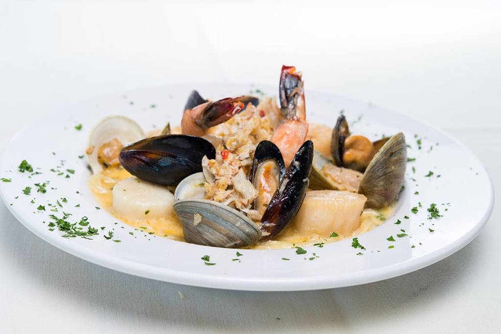 Top of the Bay | restaurant | 898 Oakland Beach Ave, Warwick, RI 02889, USA | 4019213663 OR +1 401-921-3663