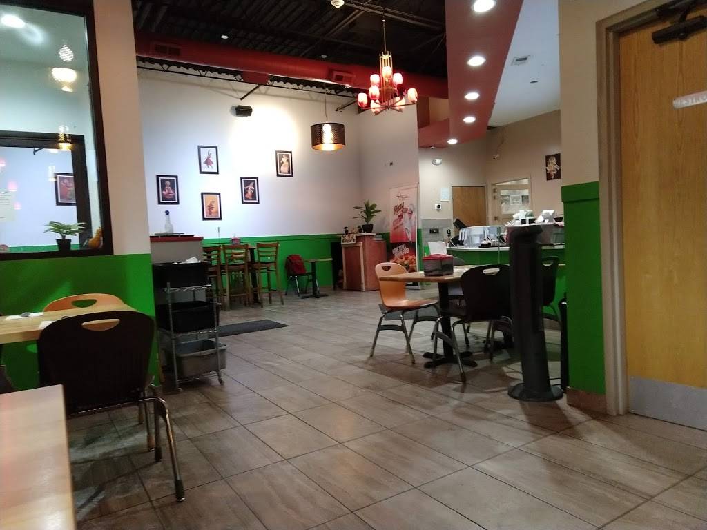 Radhikas Kitchen | restaurant | 825 W Higgins Rd, Schaumburg, IL 60195, USA | 8477648100 OR +1 847-764-8100