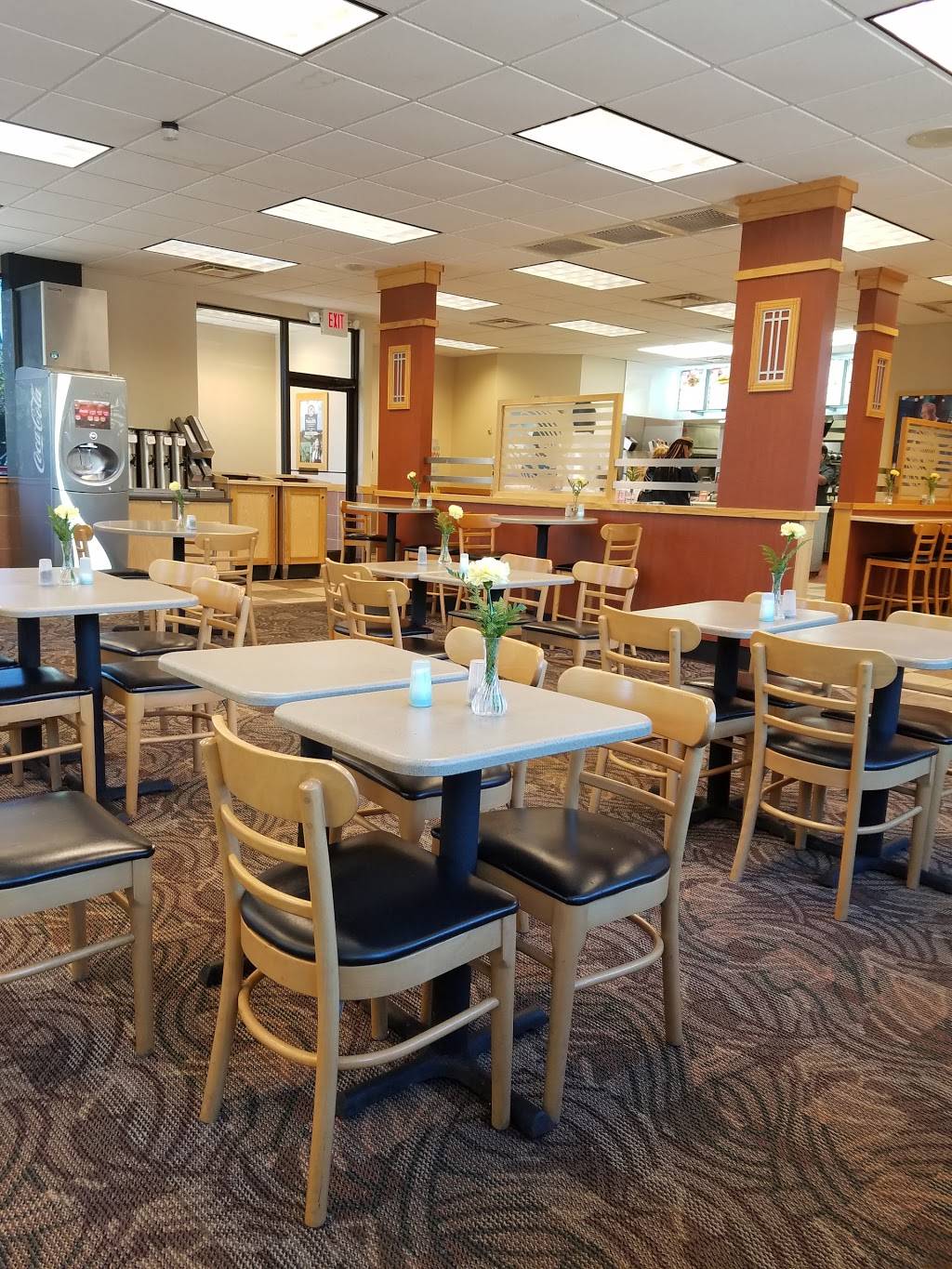 Wendys | restaurant | 7900 Arrowridge Blvd, Charlotte, NC 28273, USA | 7045256652 OR +1 704-525-6652