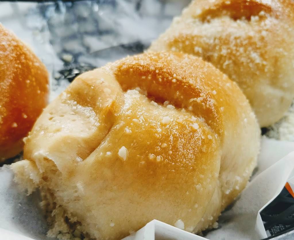 Ippolitos Italian Restaurant | restaurant | 12850 Alpharetta Hwy Suite 2500, Alpharetta, GA 30004, USA | 7706630050 OR +1 770-663-0050