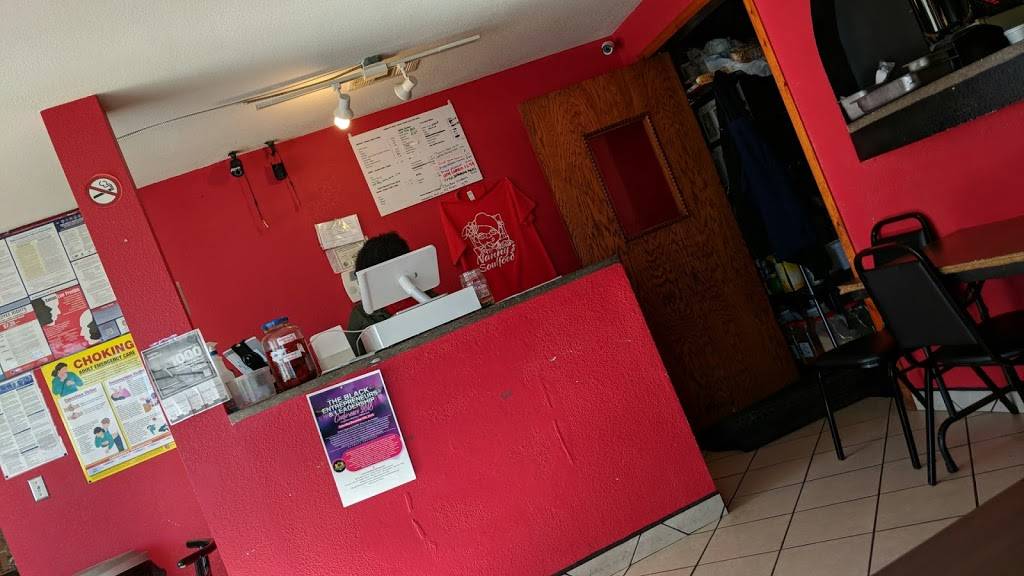 Nannys Soul Food | restaurant | 2410 SE 6th Ave, Topeka, KS 66607, USA | 7852333322 OR +1 785-233-3322