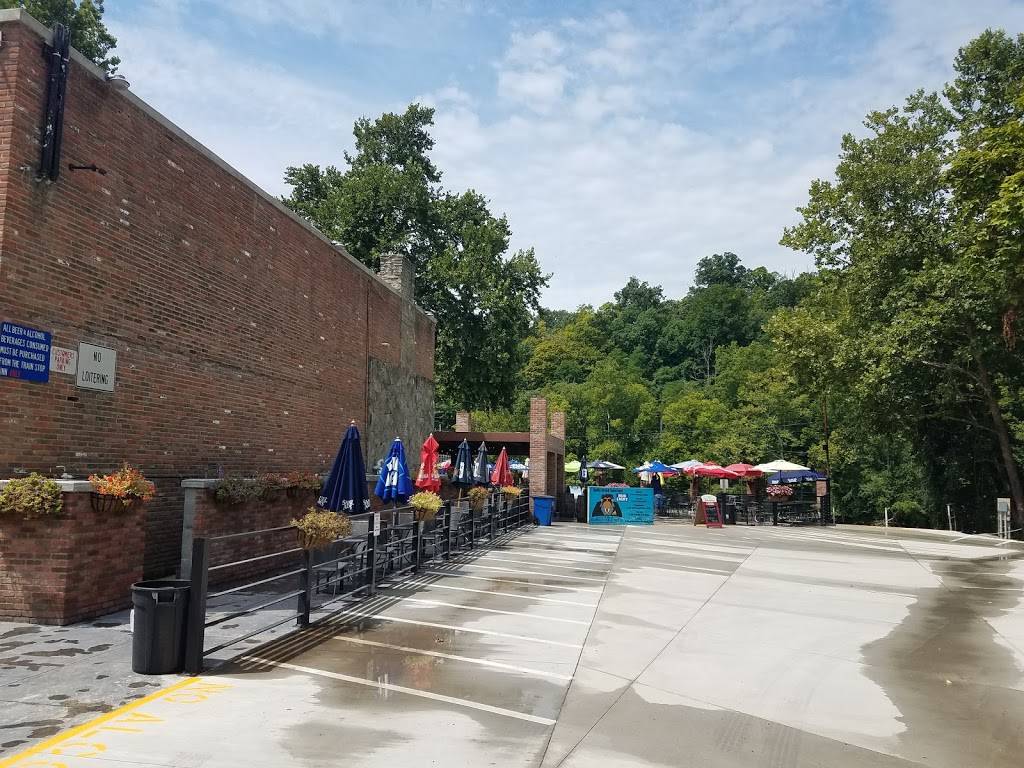 The Monkey Bar & Grille | restaurant | 7837 Old 3C Hwy, Maineville, OH 45039, USA | 5137814246 OR +1 513-781-4246