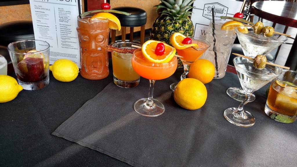 Houlihans | restaurant | 14065 Town Center Blvd, Noblesville, IN 46060, USA | 3177031025 OR +1 317-703-1025