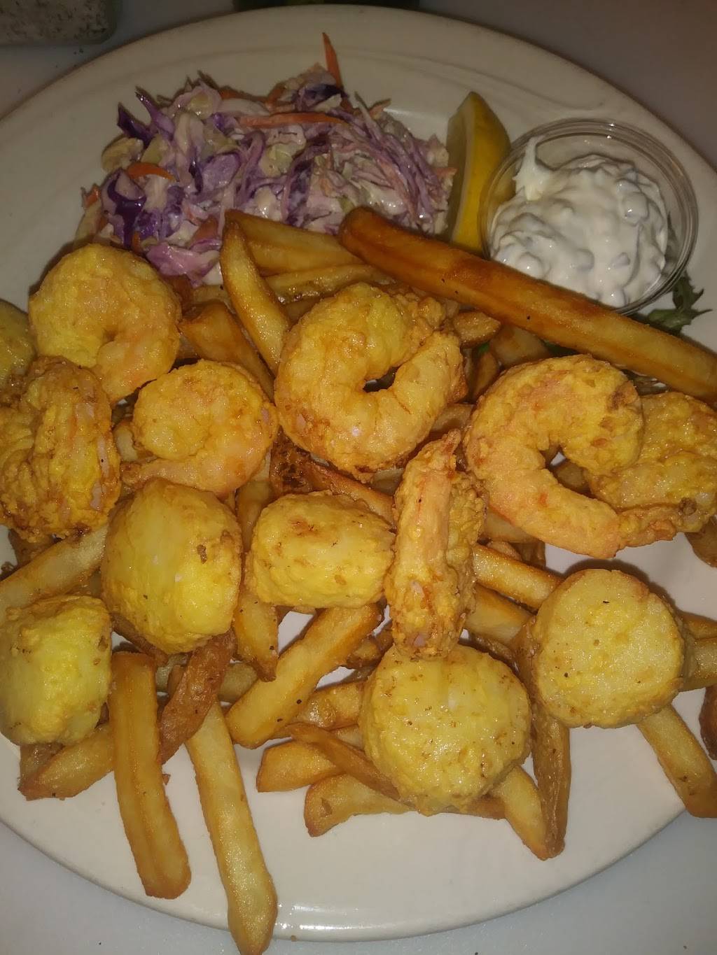 Rudder Restaurant | restaurant | 73 Rocky Neck Ave, Gloucester, MA 01930, USA | 9782837967 OR +1 978-283-7967