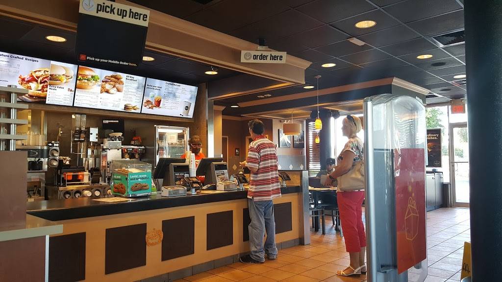 McDonalds | cafe | 8177 Dani Dr, Fort Myers, FL 33912, USA | 2399310277 OR +1 239-931-0277