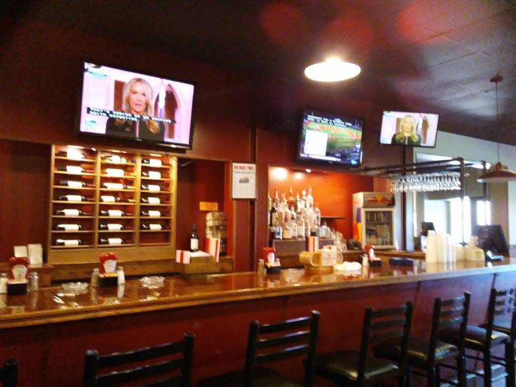 Waterfront Bar & Grill | restaurant | 404 Greenbelt Dr, Maryville, TN 37804, USA | 8656811212 OR +1 865-681-1212