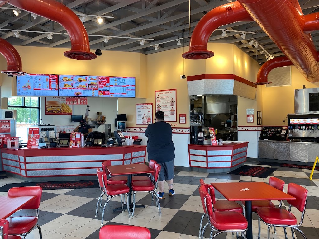 Freddys Frozen Custard & Steakburgers | restaurant | 2670 Creighton Rd, Pensacola, FL 32504, USA | 8502850033 OR +1 850-285-0033