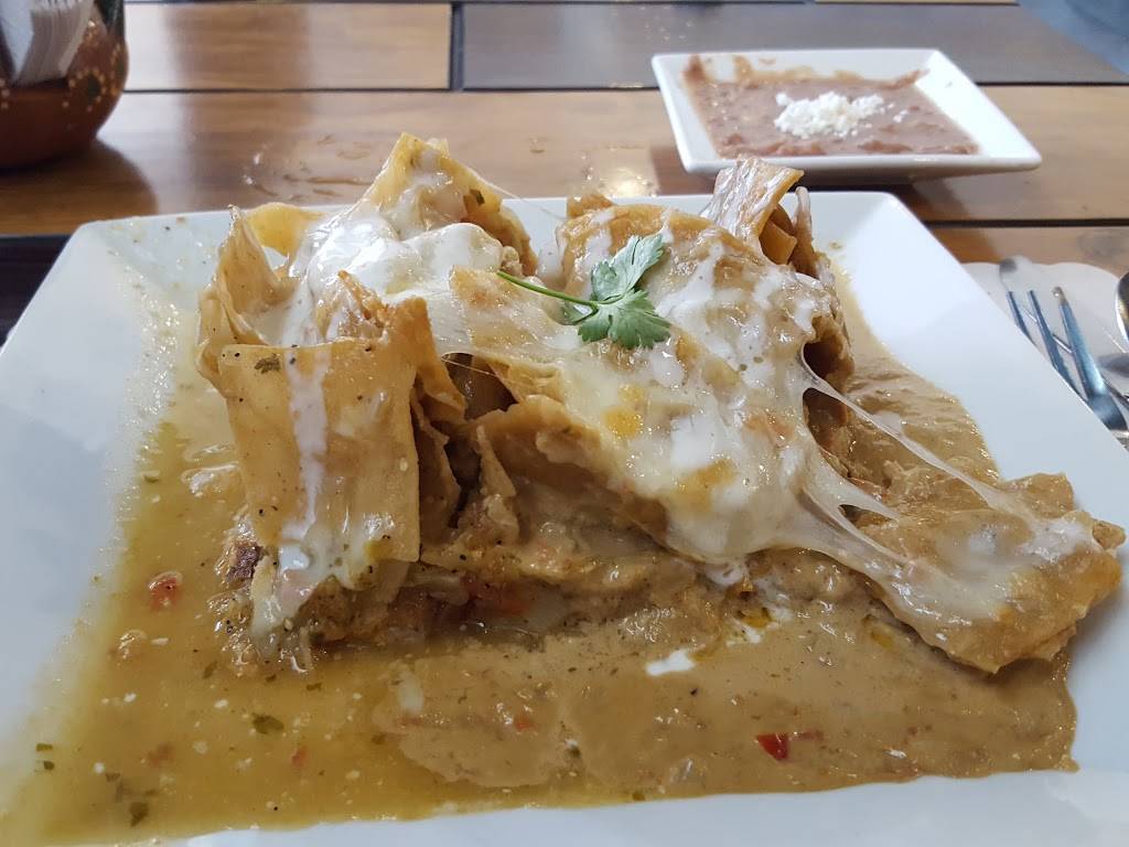 Los Chilaquiles Plaza Real | restaurant | Río Tijuana 3a. Etapa, Rio Tijuana 3ra Etapa, 22226 Tijuana, B.C., Mexico | 016646251713 OR +52 664 625 1713