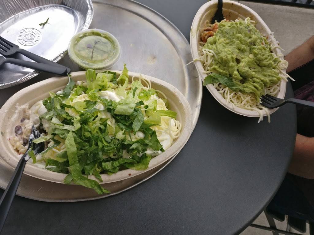 Chipotle Mexican Grill | restaurant | 1922 Niles Cortland Rd SE, Warren, OH 44484, USA | 3305449256 OR +1 330-544-9256