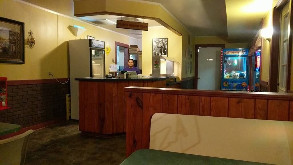 Garland Pizza | restaurant | 103 S Ingold Ave, Garland, NC 28441, USA | 9105291777 OR +1 910-529-1777