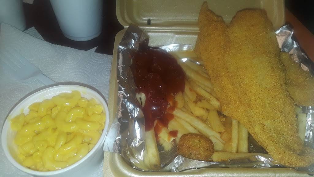 Sams Southern Eatery | restaurant | Pierre Bossier Mall, 2950 E Texas St, Bossier City, LA 71111, USA | 3185623370 OR +1 318-562-3370