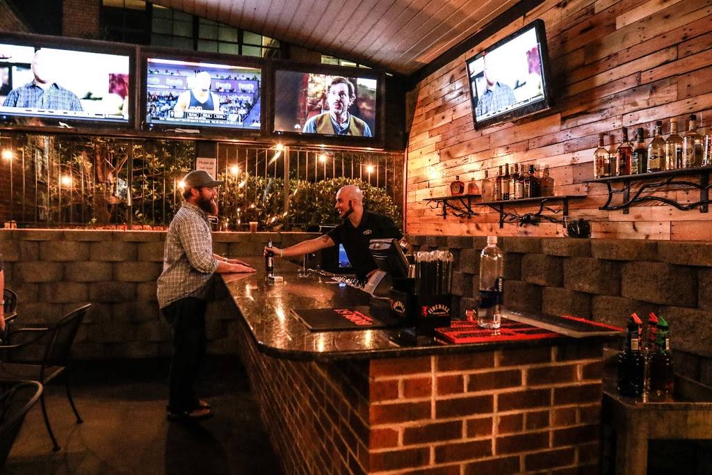 Main Street Pub | restaurant | 252 W Main St, Spartanburg, SC 29306, USA | 8645731165 OR +1 864-573-1165