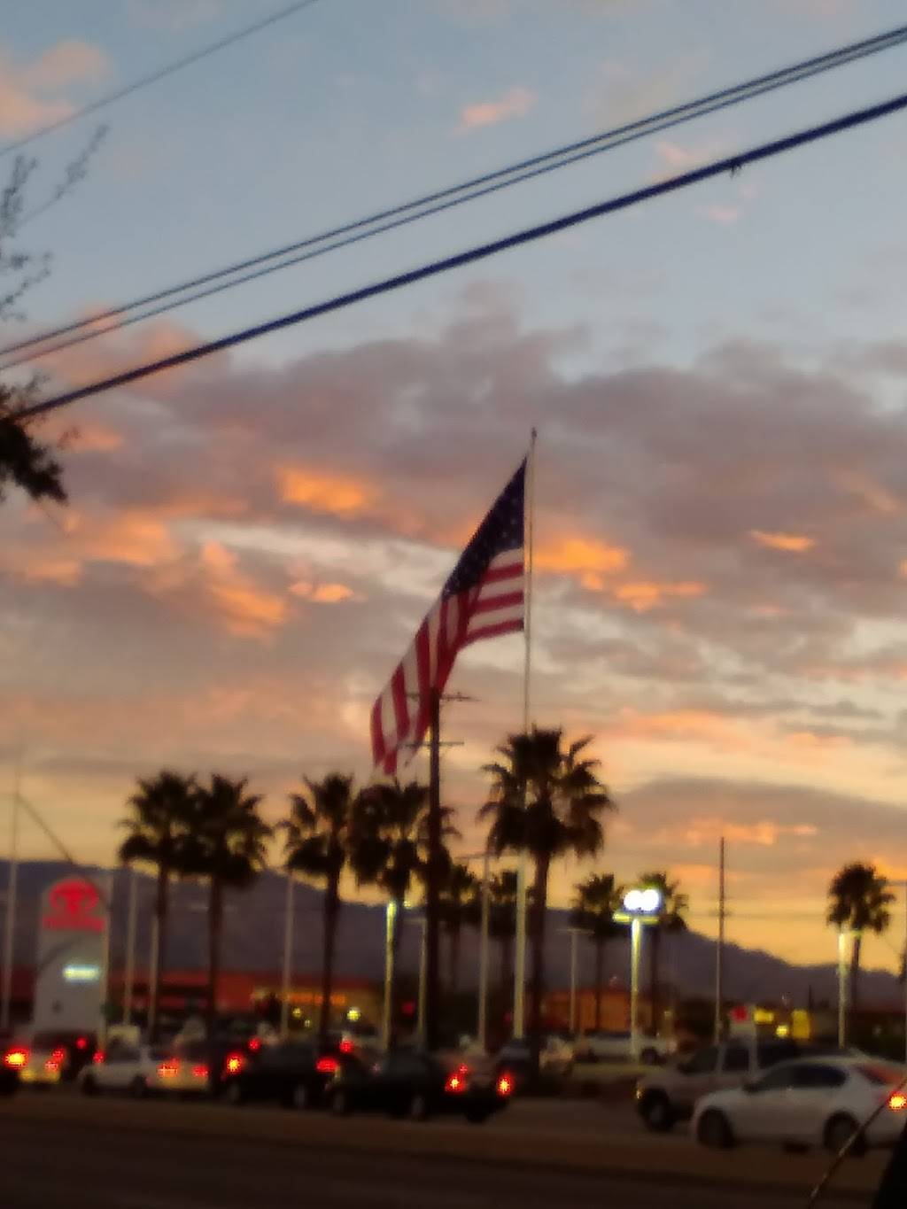 Jack in the Box | restaurant | 1302 S Kolb Rd Ave, Tucson, AZ 85710, USA | 5207471182 OR +1 520-747-1182